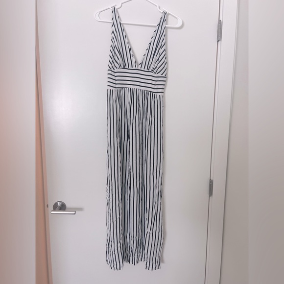 Bardot Revolve long dress - size Small - Picture 1 of 7